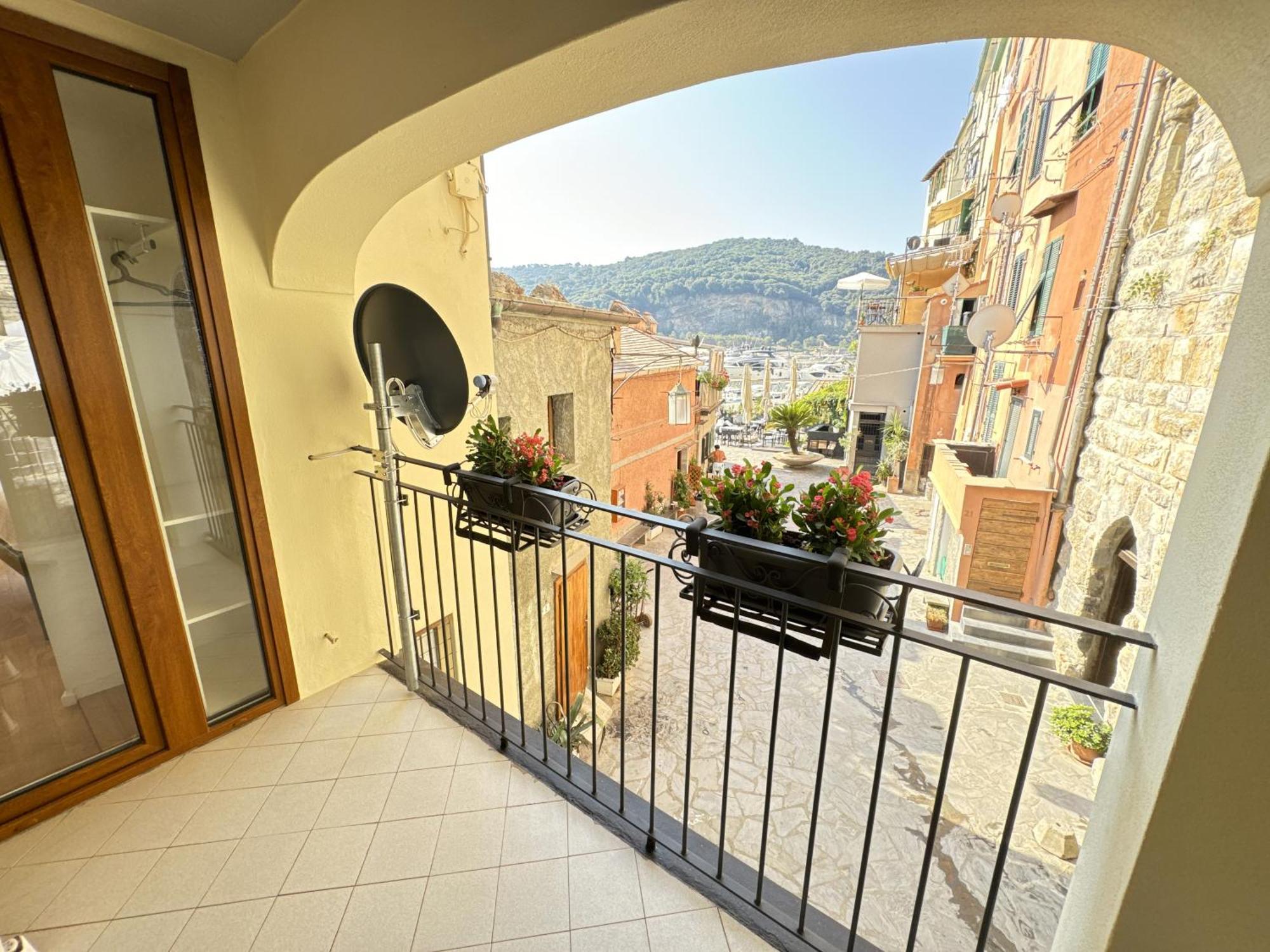 Апартаменты La Casa Rotonda Портовенере Экстерьер фото